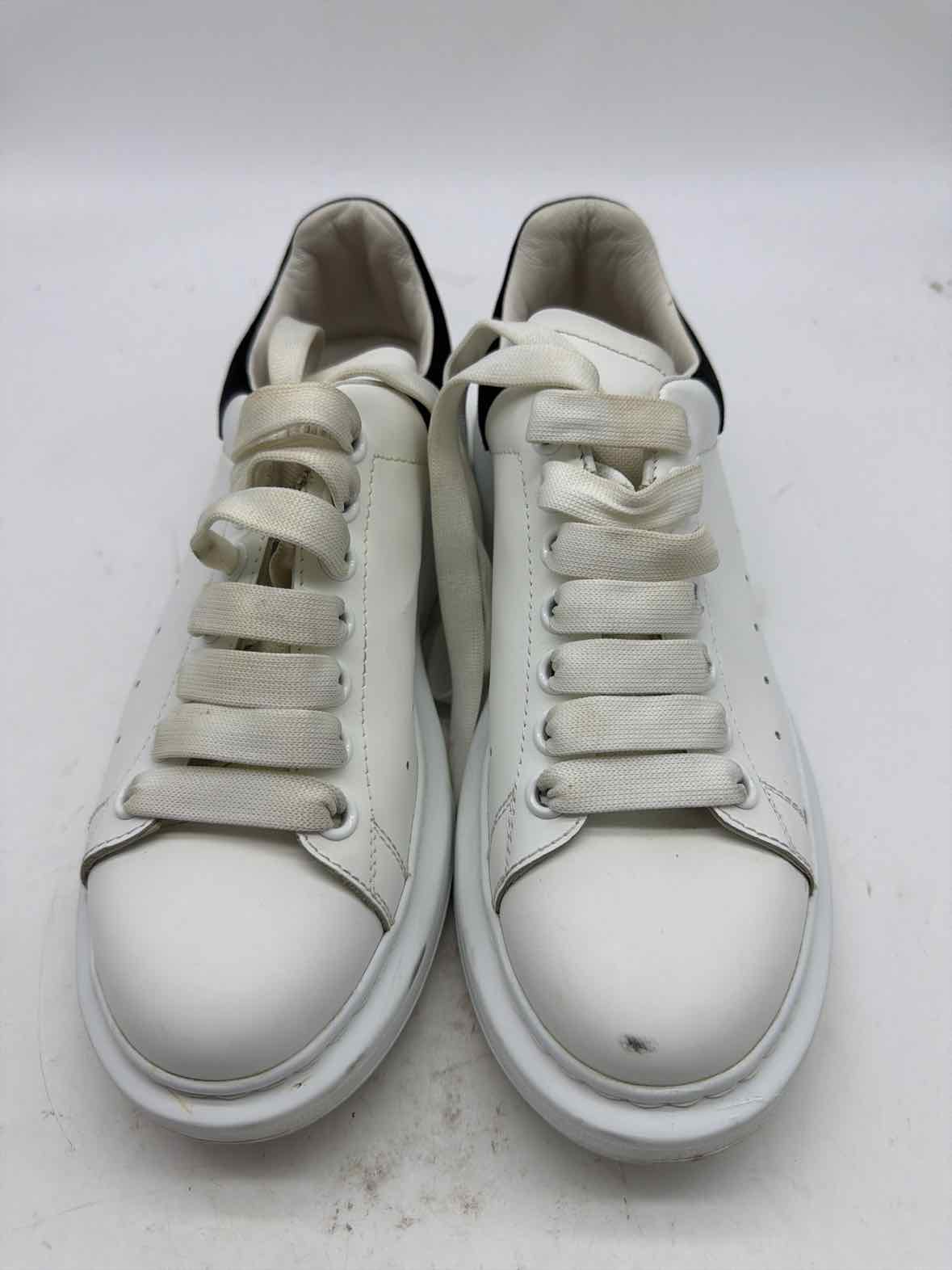 Pre-Owned Alexander McQueen White Size 7 Fashion Sneaker Athletic Shoes | True Fashionistas.