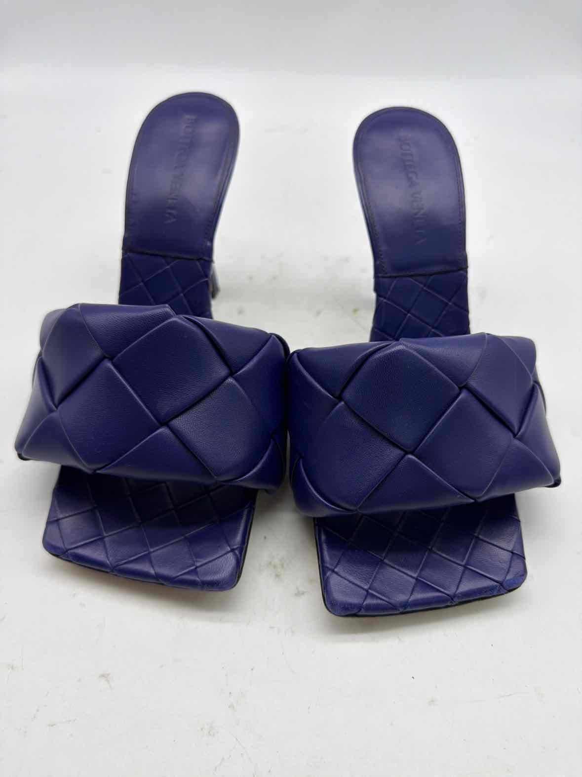 Pre-Owned Bottega Veneta Purple Size 36.5 Mule Heels | True Fashionistas.