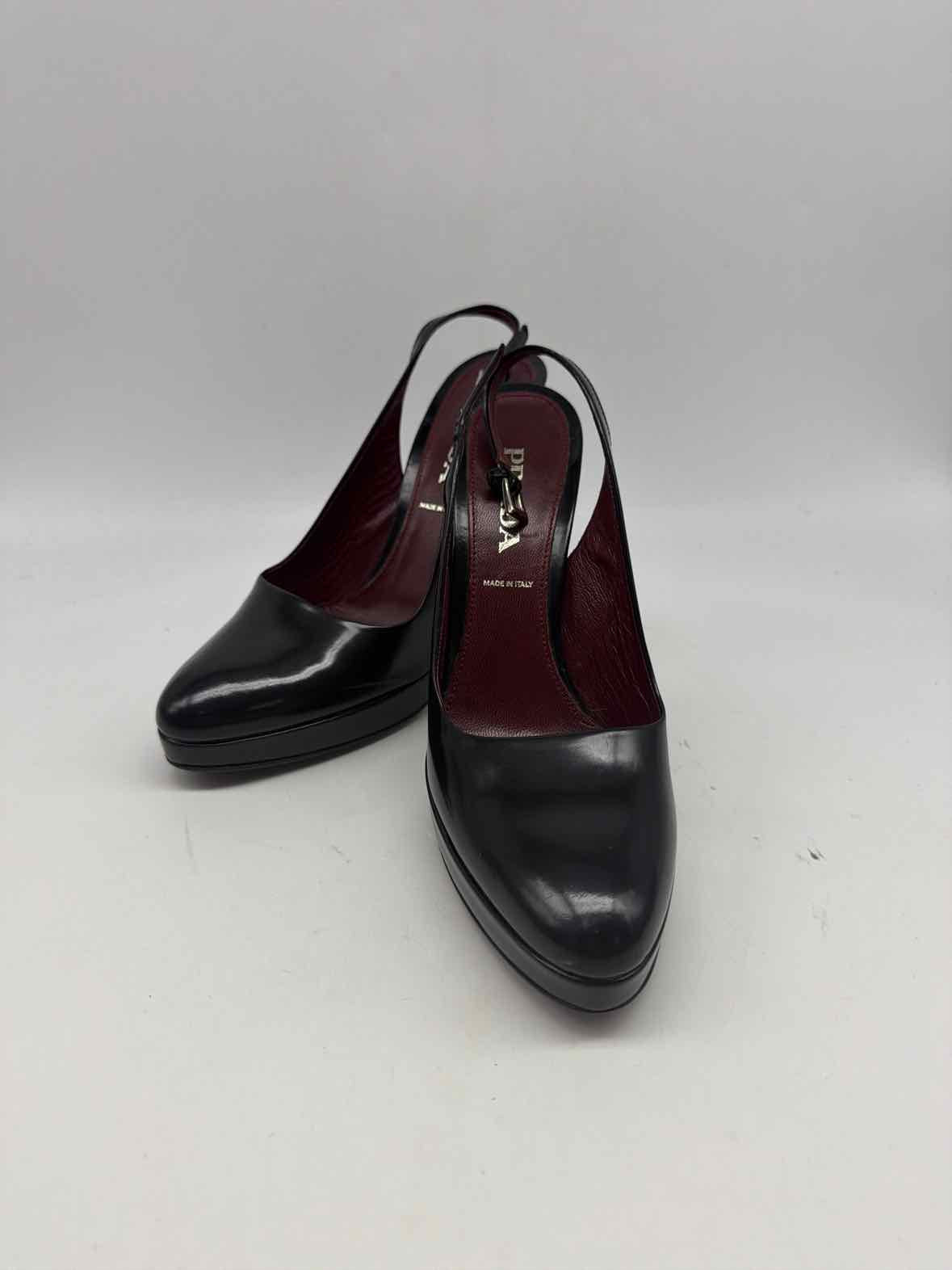 Pre-Owned Prada Black Size 35 Slingback Heels | True Fashionistas.
