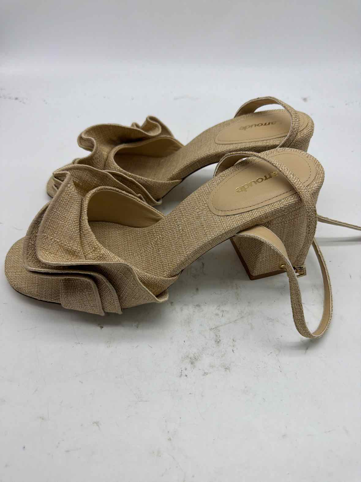 Pre-Owned Larroude Tan Size 9 Strappy Heels | True Fashionistas.