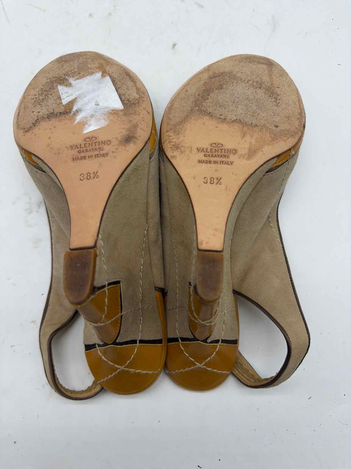 Pre-Owned Valentino Tan Size 8.5 Wedge Heels | True Fashionistas.