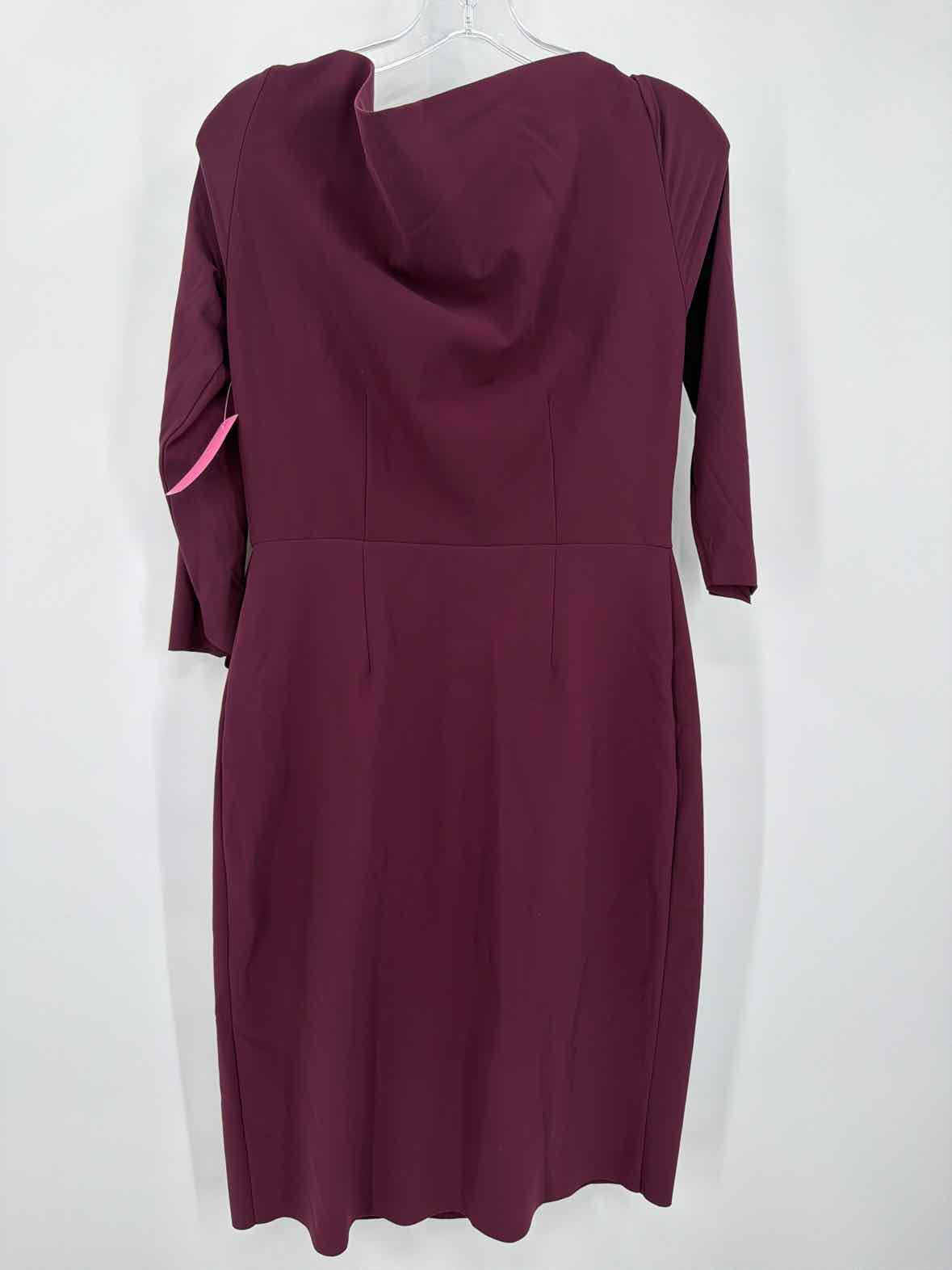 Pre-Owned La Petite Robe Chiara Boni Purple Size 48/14 Short Long Sleeve Dress | True Fashionistas.