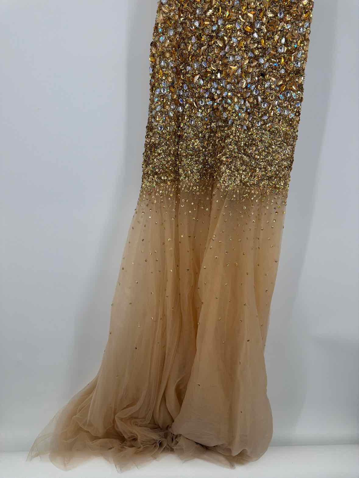 Pre-Owned Jovani Gold Size 4 Gown Long Evening Gown | True Fashionistas.