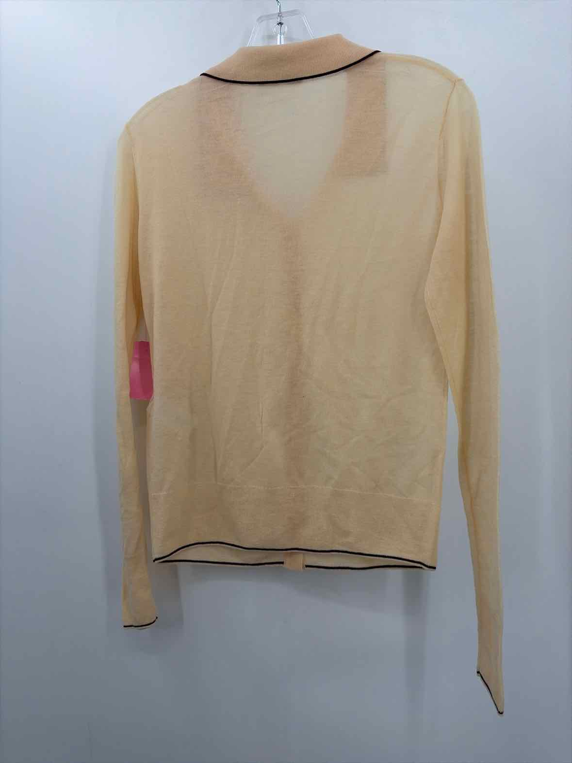 Pre-Owned Zara Yellow Size Medium Button Down | True Fashionistas.
