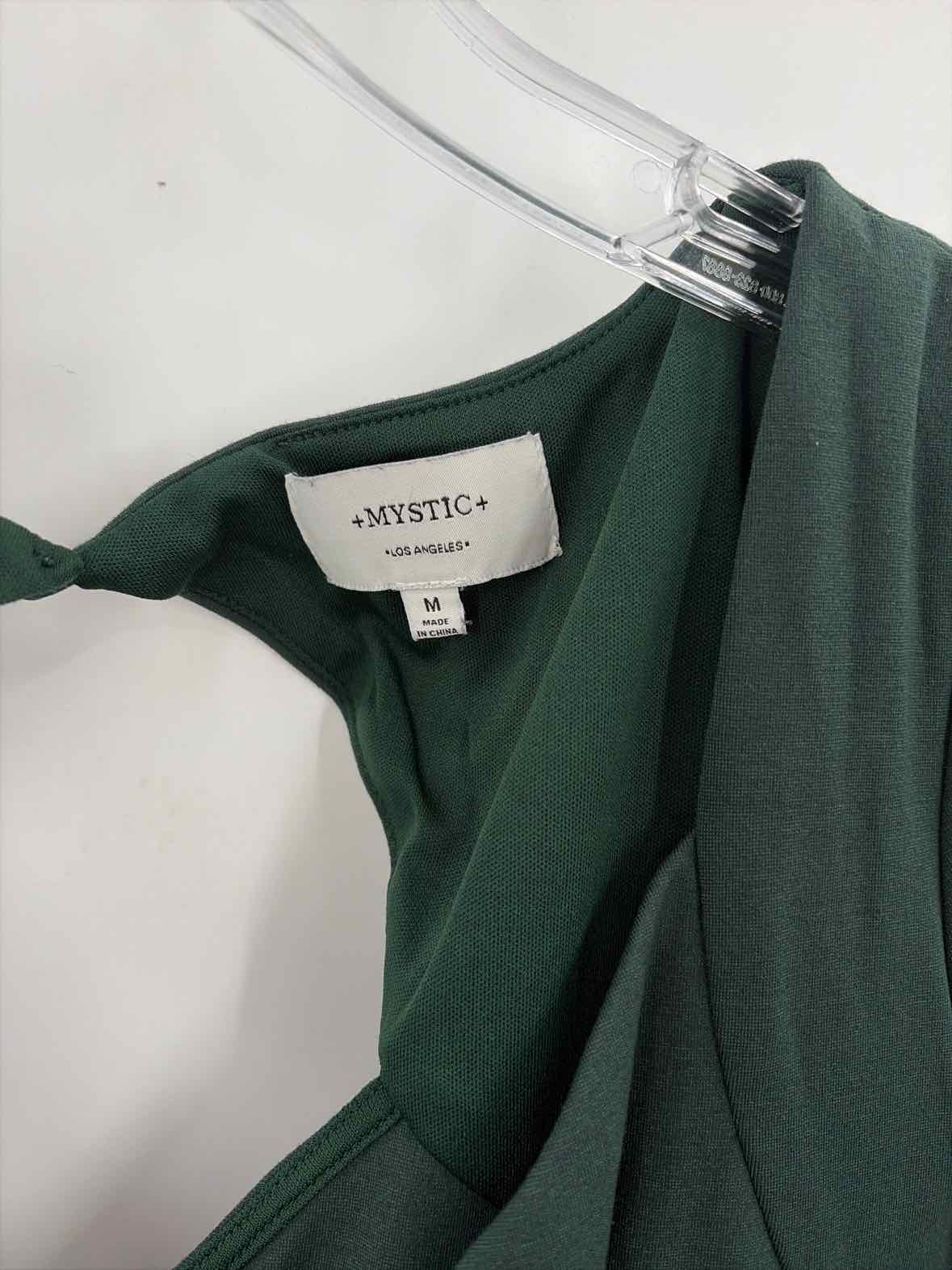 Pre-Owned Mystic Green Size Medium Knee Length Short Sleeve Dress | True Fashionistas.