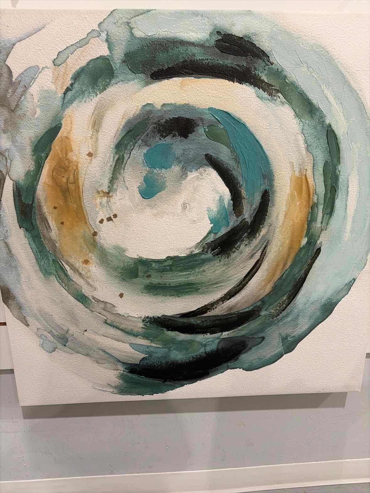 Modern Green Swirl Art Work | True Fashionistas.