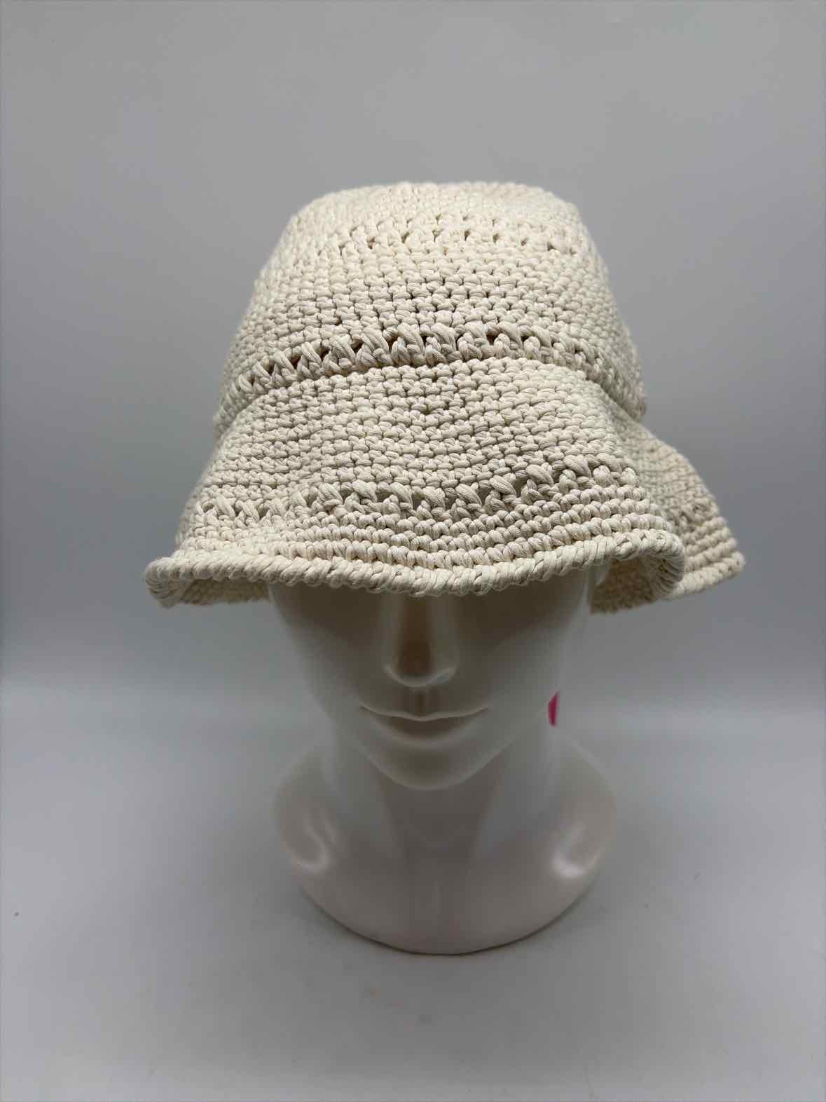 Lululemon Ivory Size M/L Knit Bucket Hats | True Fashionistas.