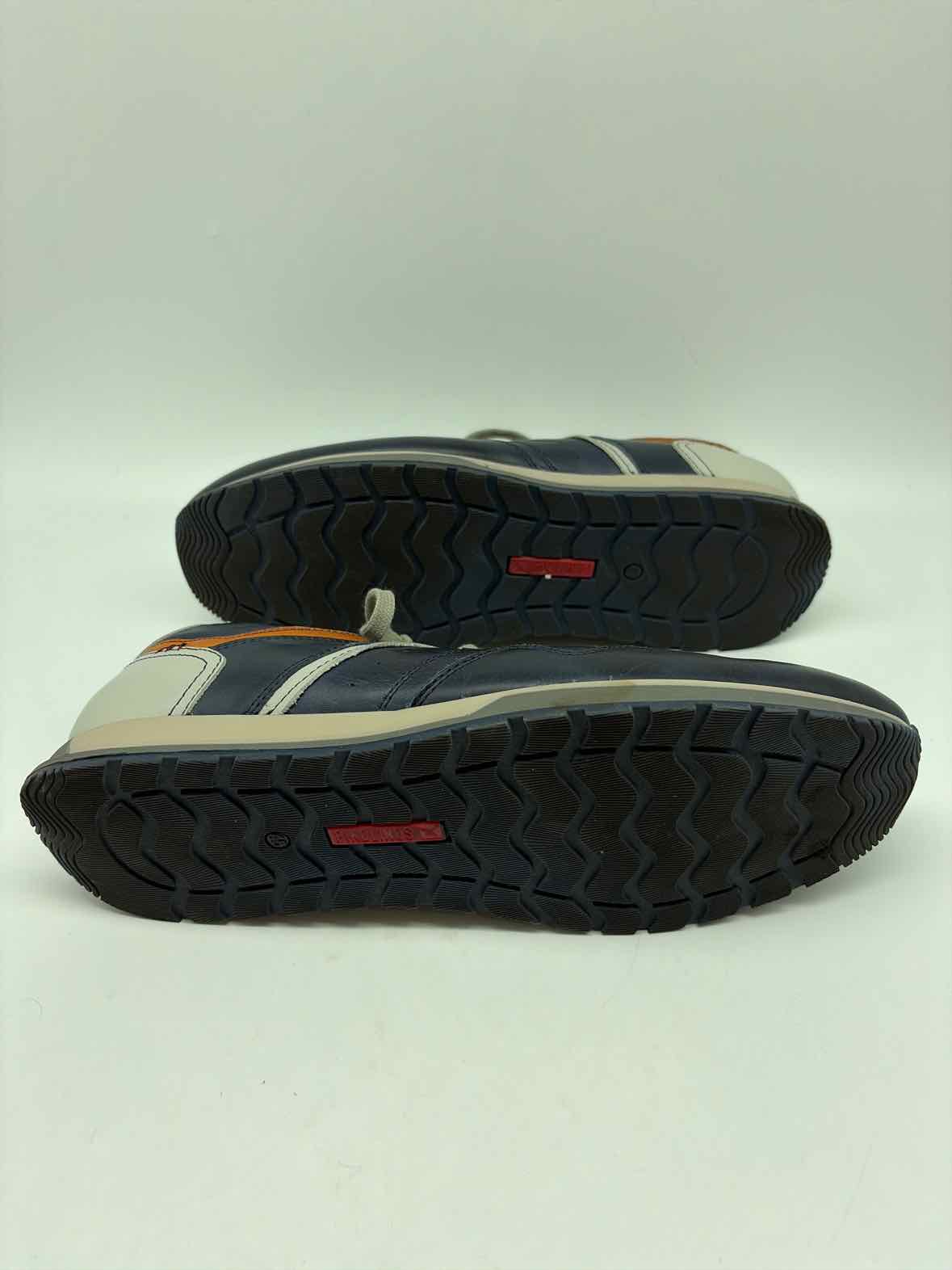 Pre-Owned Pikolinos Navy 45 Fashion Sneaker Men's Sneakers | True Fashionistas.