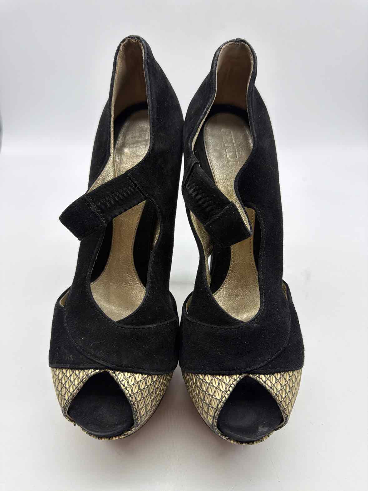 Pre-Owned Fendi Black Size 36 Stiletto Heels | True Fashionistas.