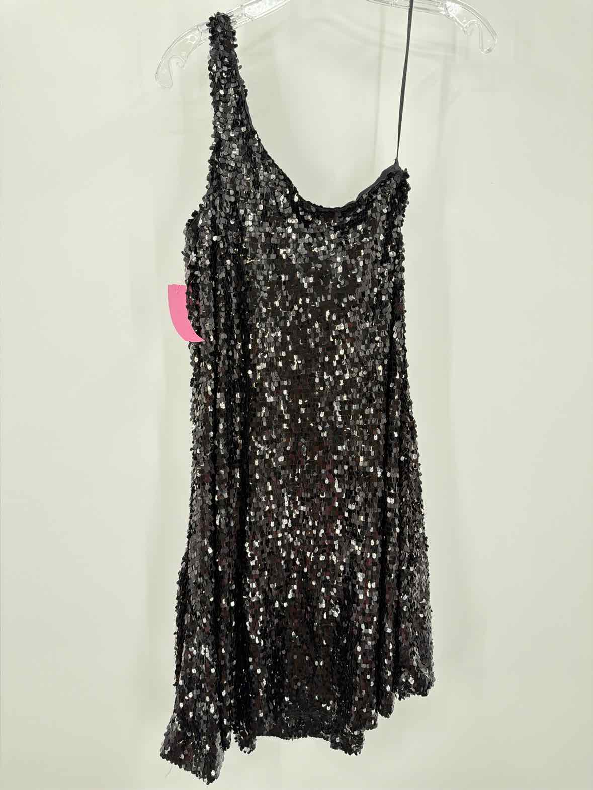 Pre-Owned H Halston Black Size 2 Sequin Cocktail Short Evening Gown | True Fashionistas.