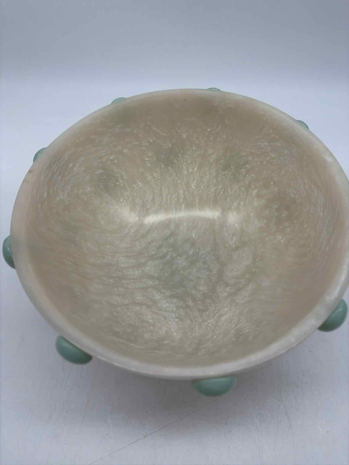 Blue Resin Hobnail Footed Bowl | True Fashionistas.