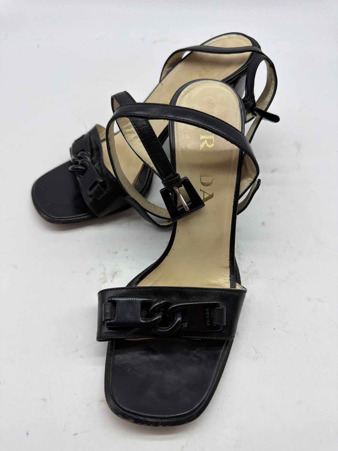 Pre-Owned Prada Black Size 6 Block Heel Heels | True Fashionistas.