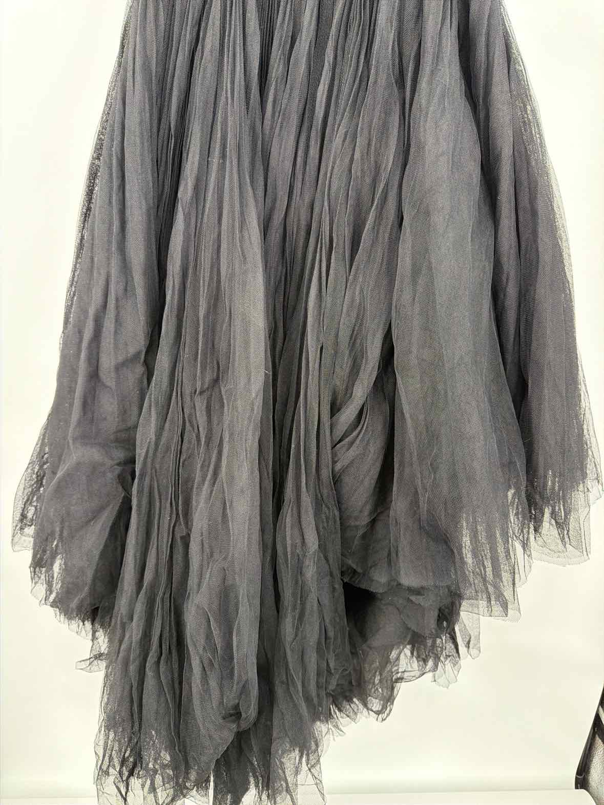 Pre-Owned Christian Dior Navy Size 4 Tulle Cocktail Midi Evening Gown | True Fashionistas.