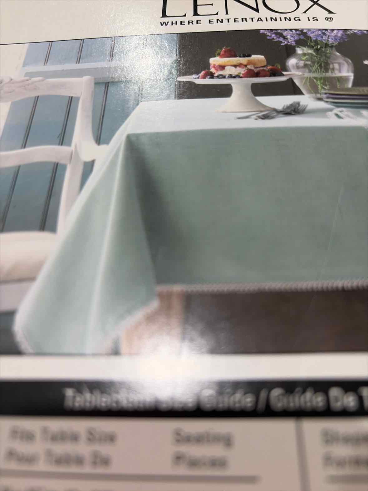 Lilac Round Polyester Tablecloth W/Decorative Edge | True Fashionistas.