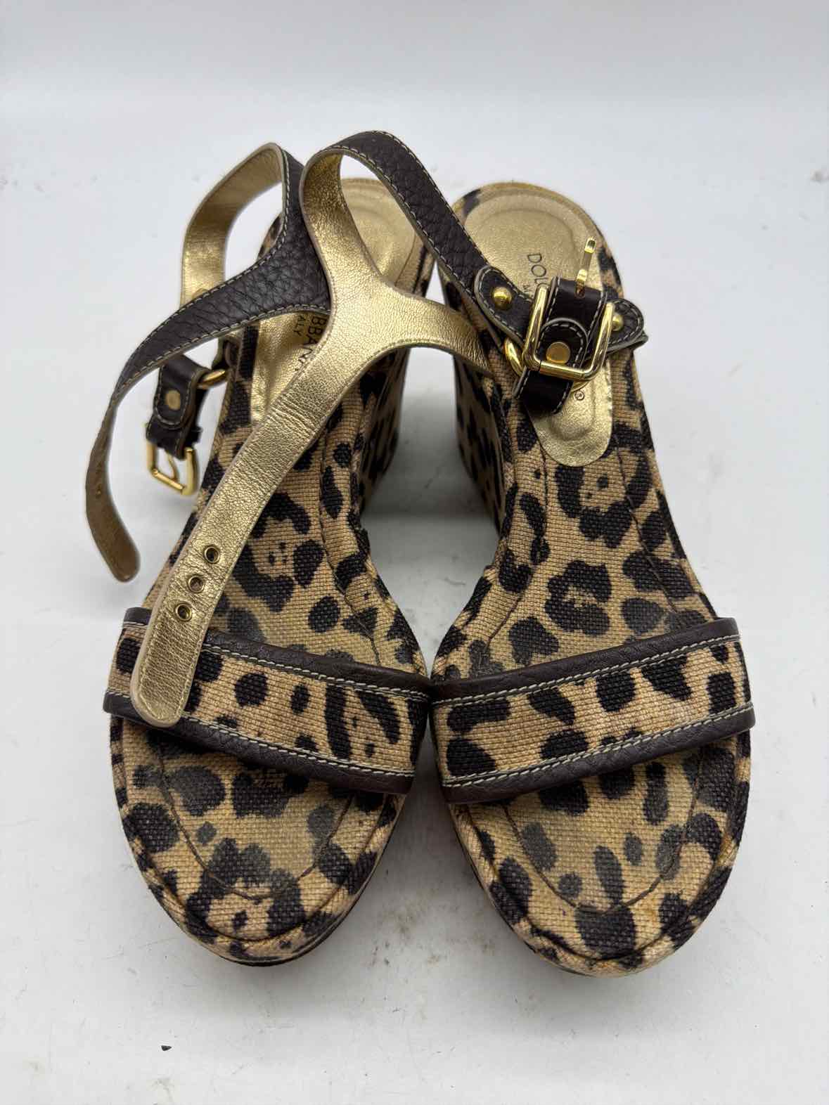 Pre-Owned Dolce & Gabbana Tan Size 7.5 Wedge Heels | True Fashionistas.
