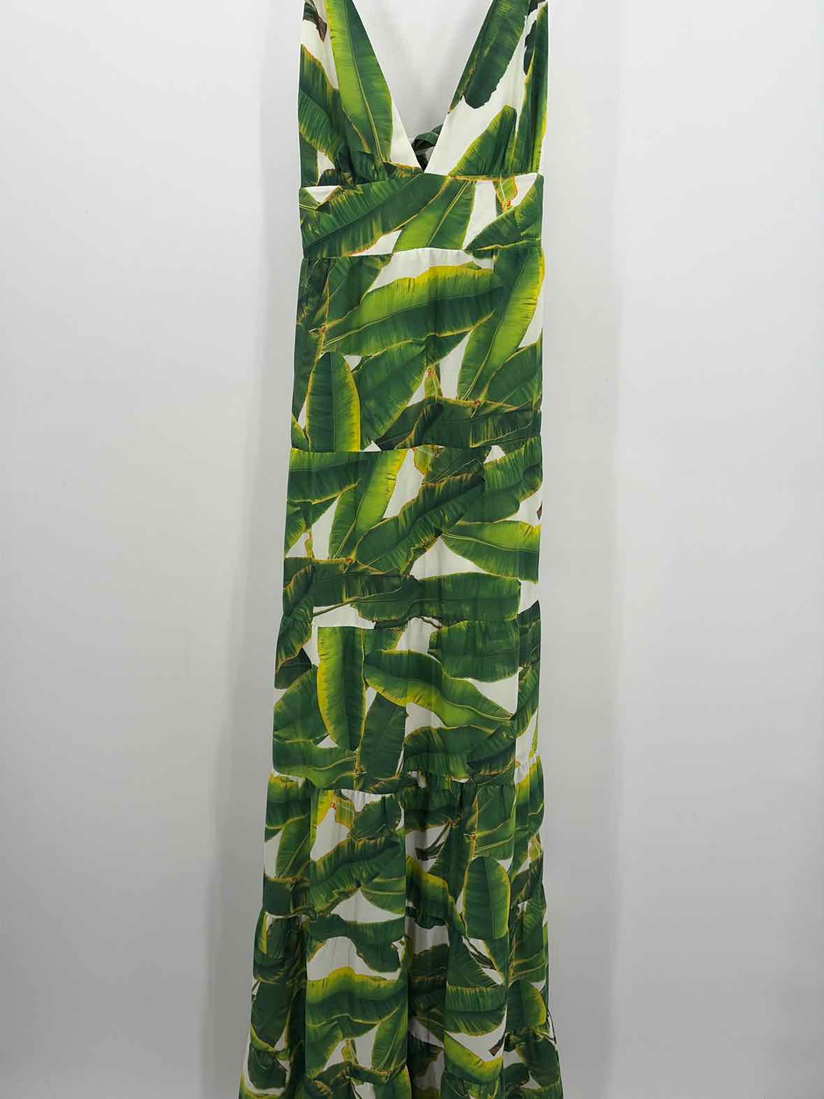 Pre-Owned Alice + Olivia Green Size 4 Maxi Sleeveless Dress | True Fashionistas.