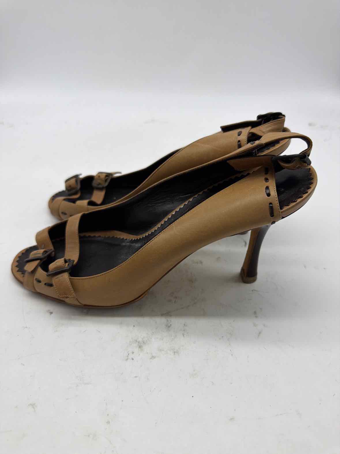 Pre-Owned Manolo Blahnik Tan Size 8.5 Slingback Heels | True Fashionistas.
