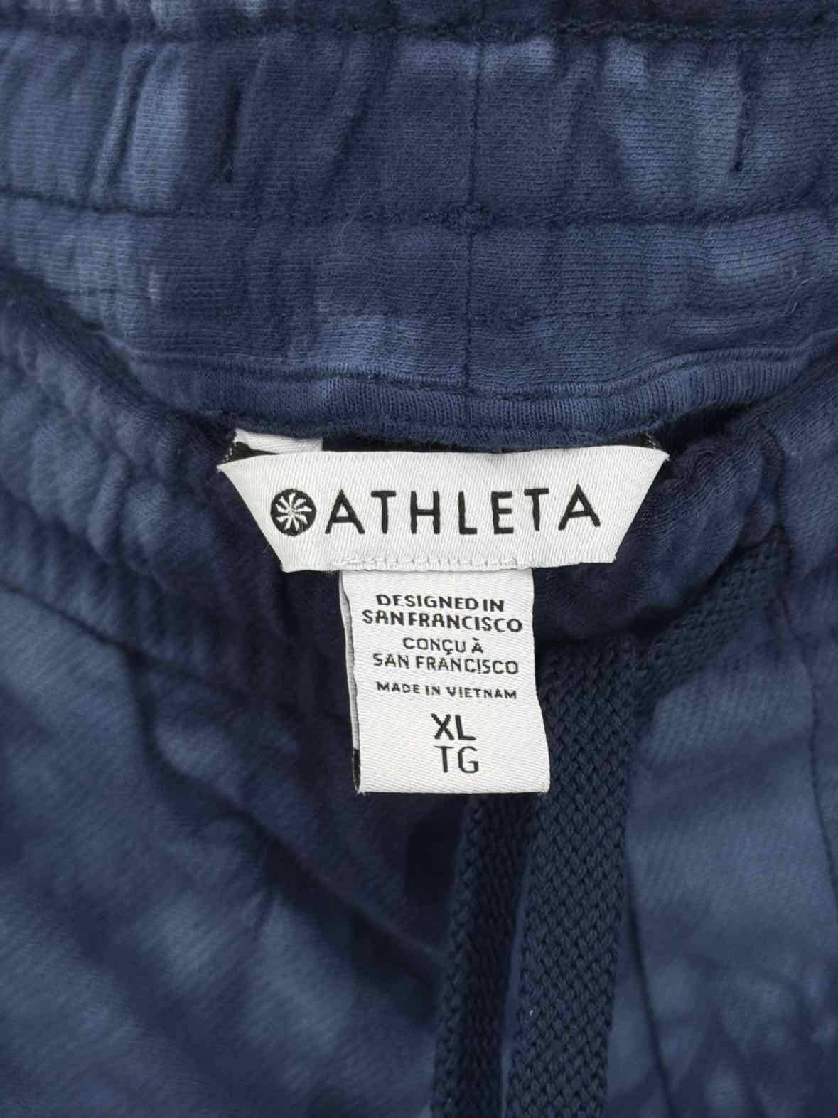 Pre-Owned Athleta Navy Size XL Printed Shorts | True Fashionistas.