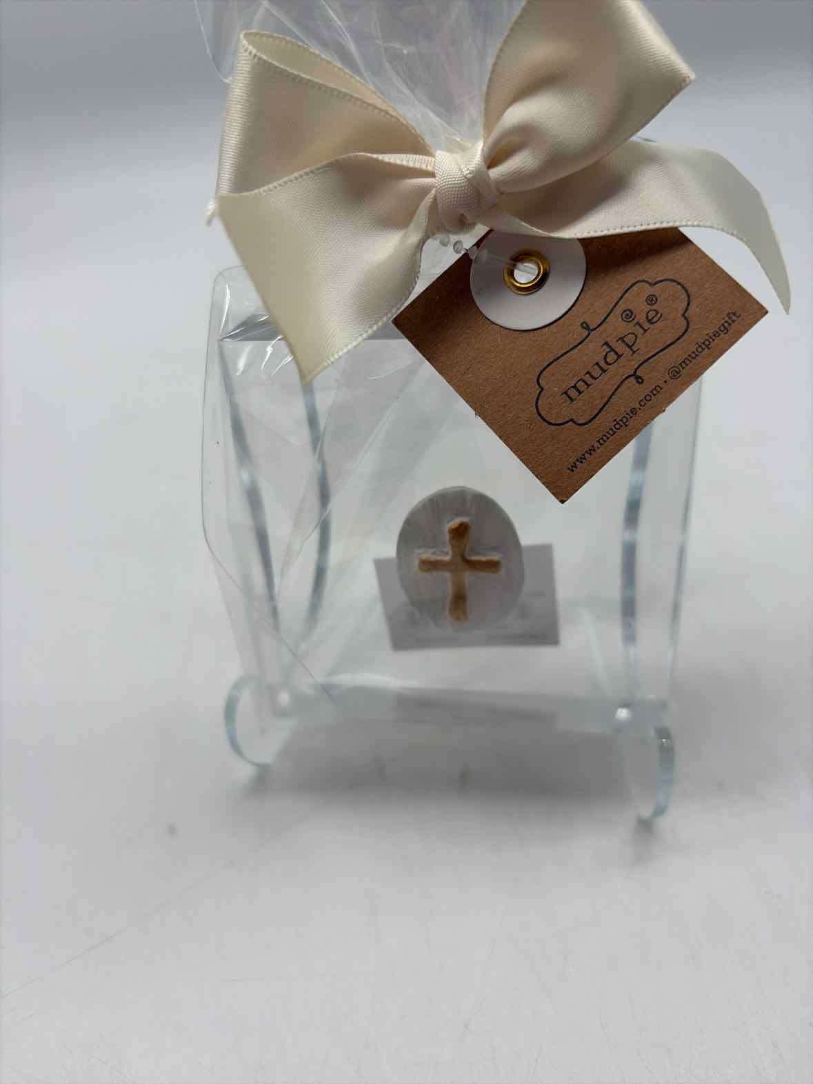 Clear Cross Acrylic Sitter | True Fashionistas.