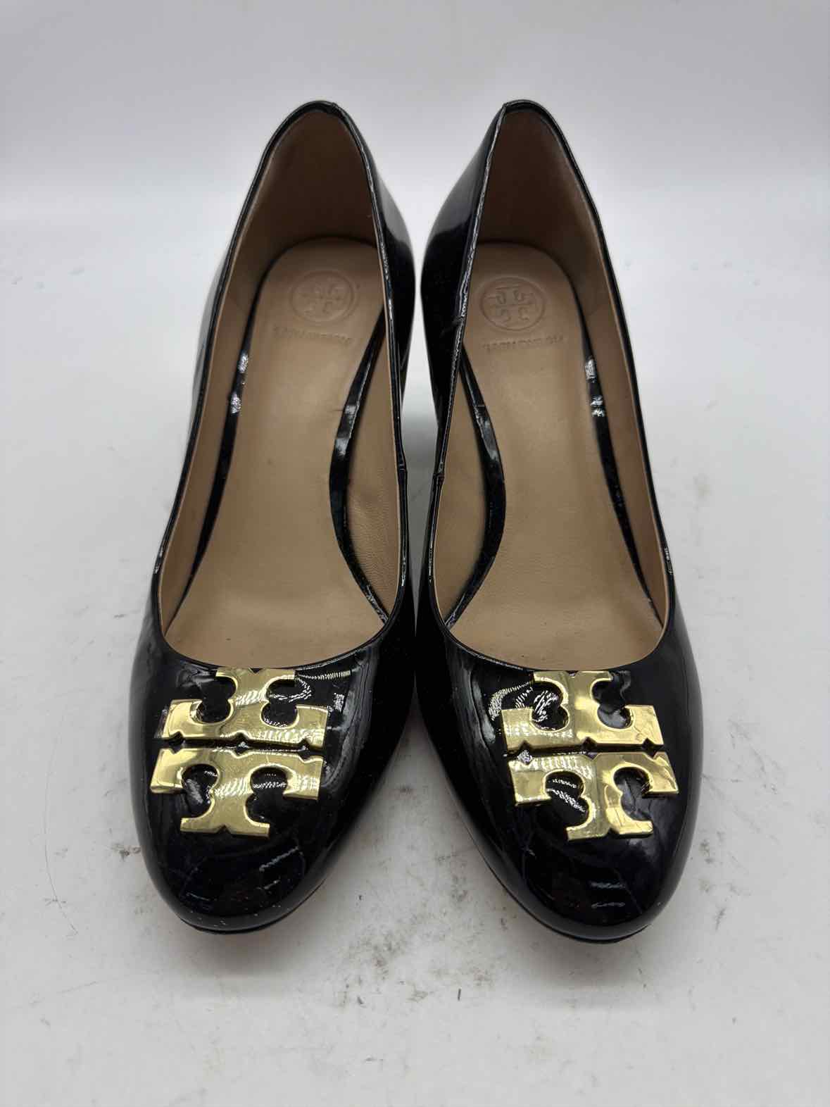 Pre-Owned Tory Burch Black Size 7 Patent Leather Pump Heels | True Fashionistas.