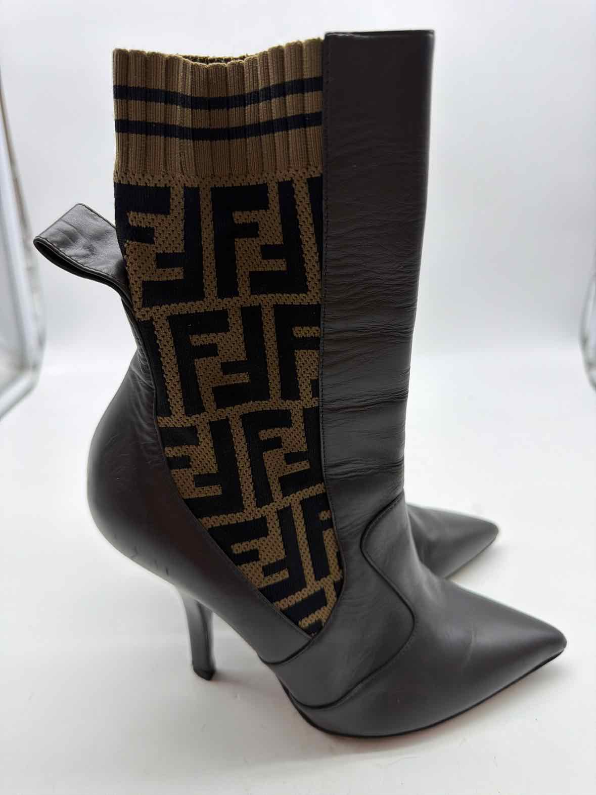 Pre-Owned Fendi Black Size 37 Ankle Boot Ankle Boot | True Fashionistas.
