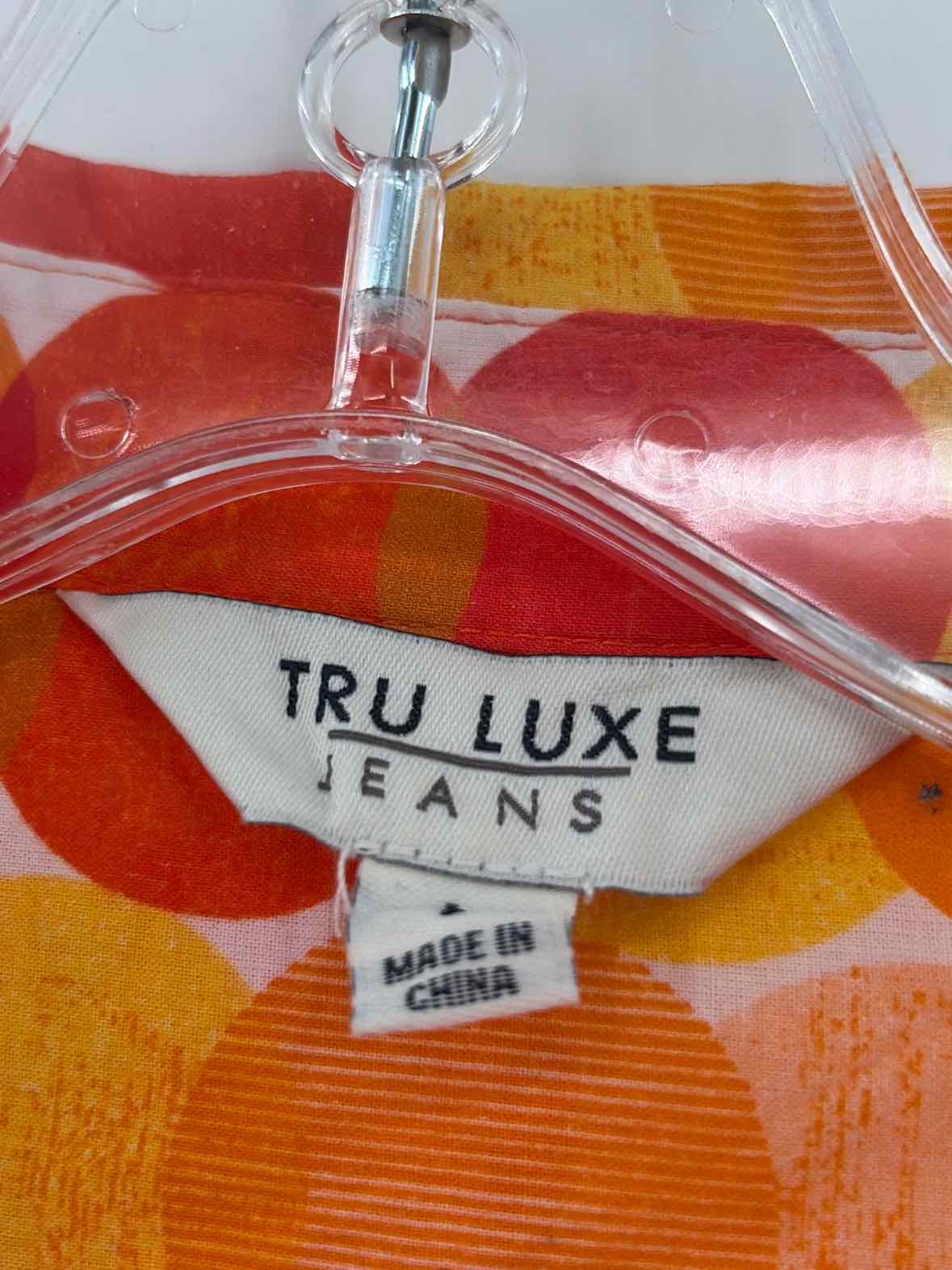 Tru Luxe Jeans Orange Size Large Button Down Long Sleeve Blouse | True Fashionistas.