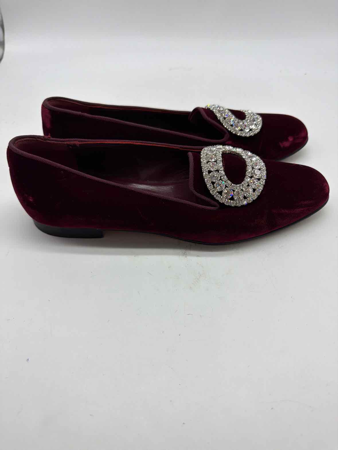 Pre-Owned Manolo Blahnik Red Size 37.5 Velvet Slip On Flats | True Fashionistas.