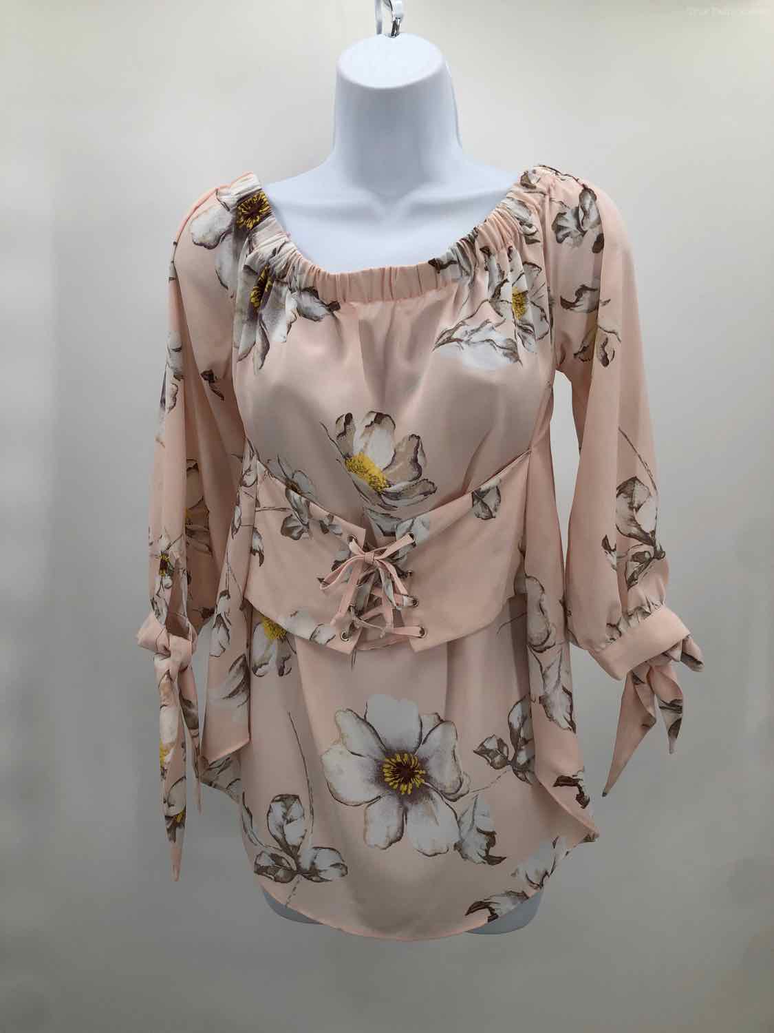 JOA Los Angeles Pink Size Small Floral Open Shoulder Blouse | True Fashionistas.