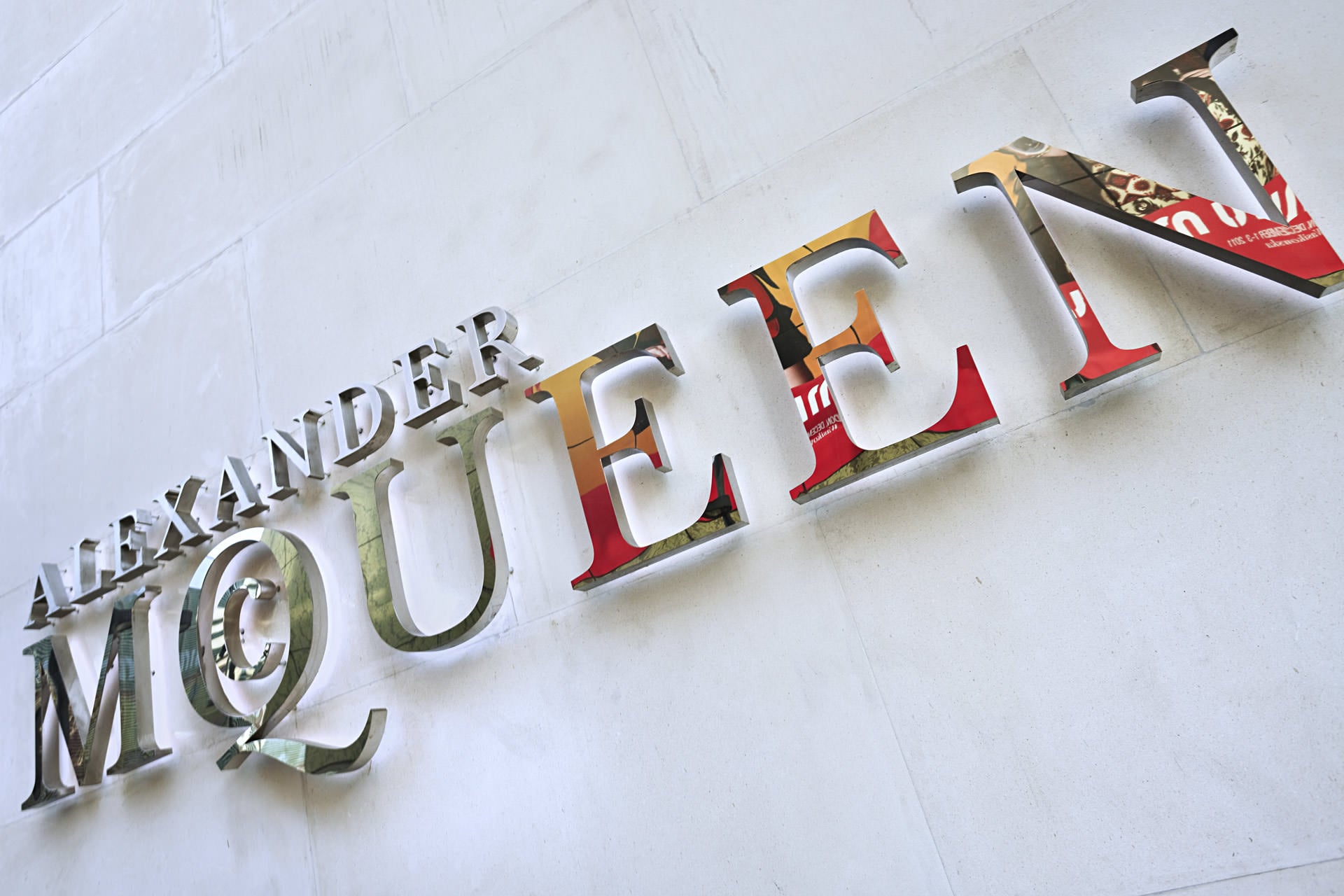 HISTORY OF ALEXANDER MCQUEEN