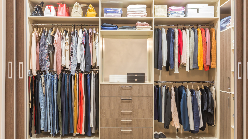 HOW TO CREATE A CAPSULE WARDROBE - PART TWO