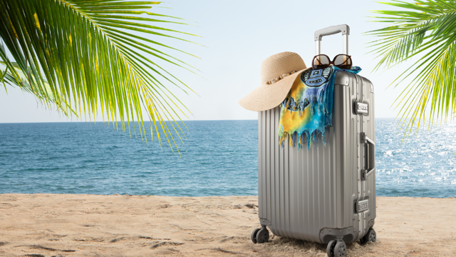HOW TO PACK FOR A TROPICAL VACATION