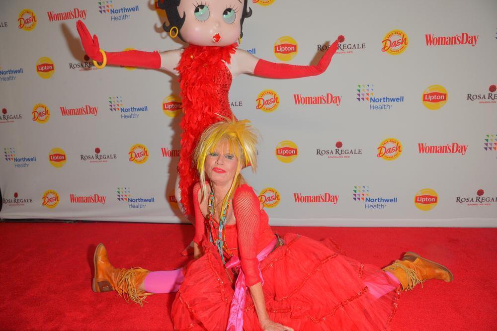 Infradito Donna Betsey Johnson Avin: Sandali Piatti Con Decorazioni Colorate, Tocco Divertente E Romantico