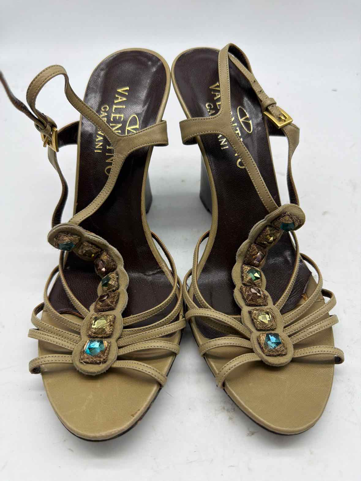 Pre-Owned Valentino Tan Size 37.5 Wedge Heels | True Fashionistas.