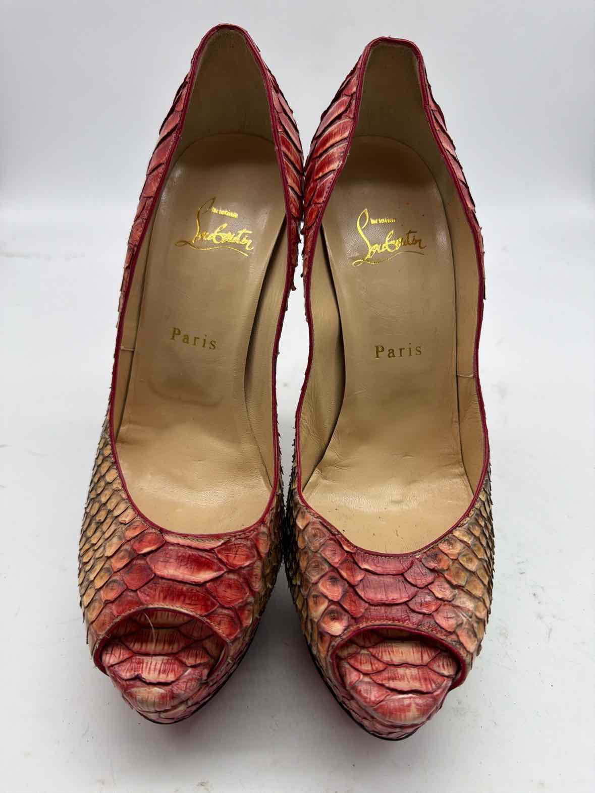 Pre-Owned Christian Louboutin Red Size 9.5 Stiletto Heels | True Fashionistas.