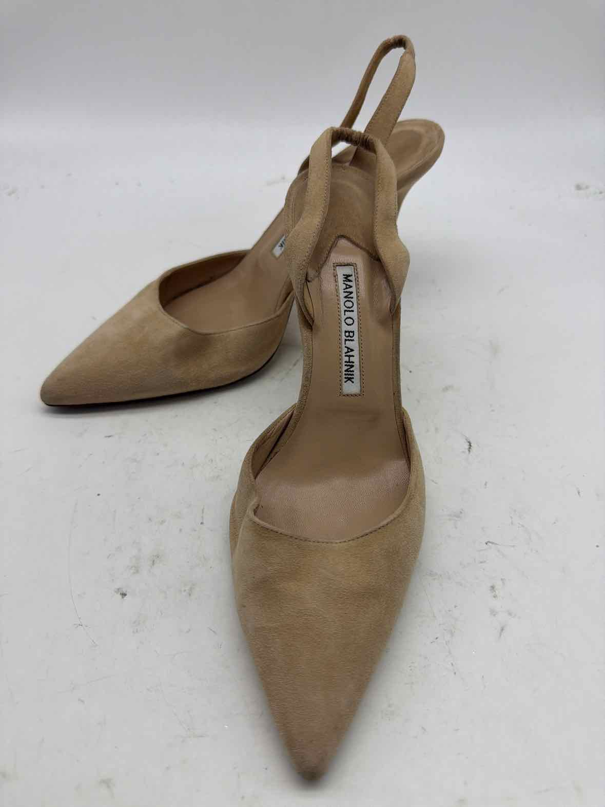 Pre-Owned Manolo Blahnik Tan Size 8.5 Slingback Heels | True Fashionistas.