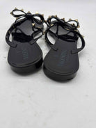 Pre-Owned Valentino Black Size 37 Jelly Thong Sandals | True Fashionistas.