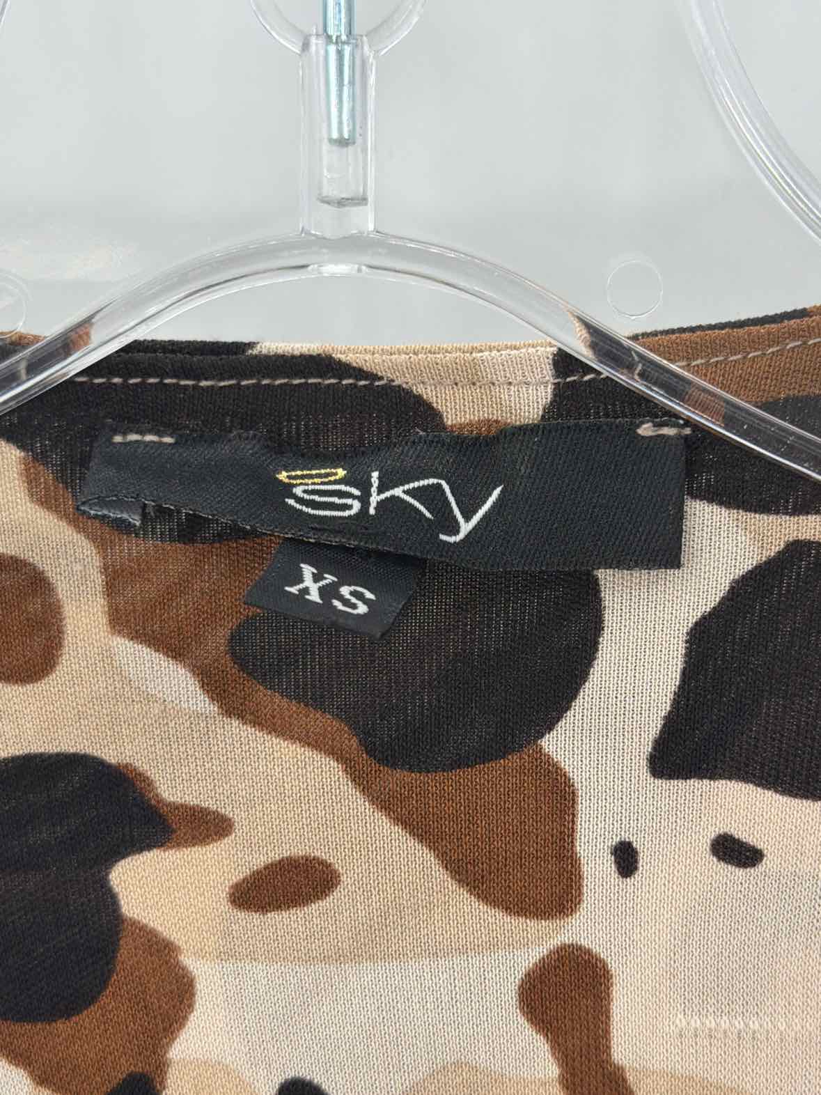 Pre-Owned Sky Tan Size XS Short Short Sleeve Dress | True Fashionistas.