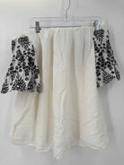 Pre-Owned Gibson & Latimer White Size Small Off Shoulder Blouse | True Fashionistas.