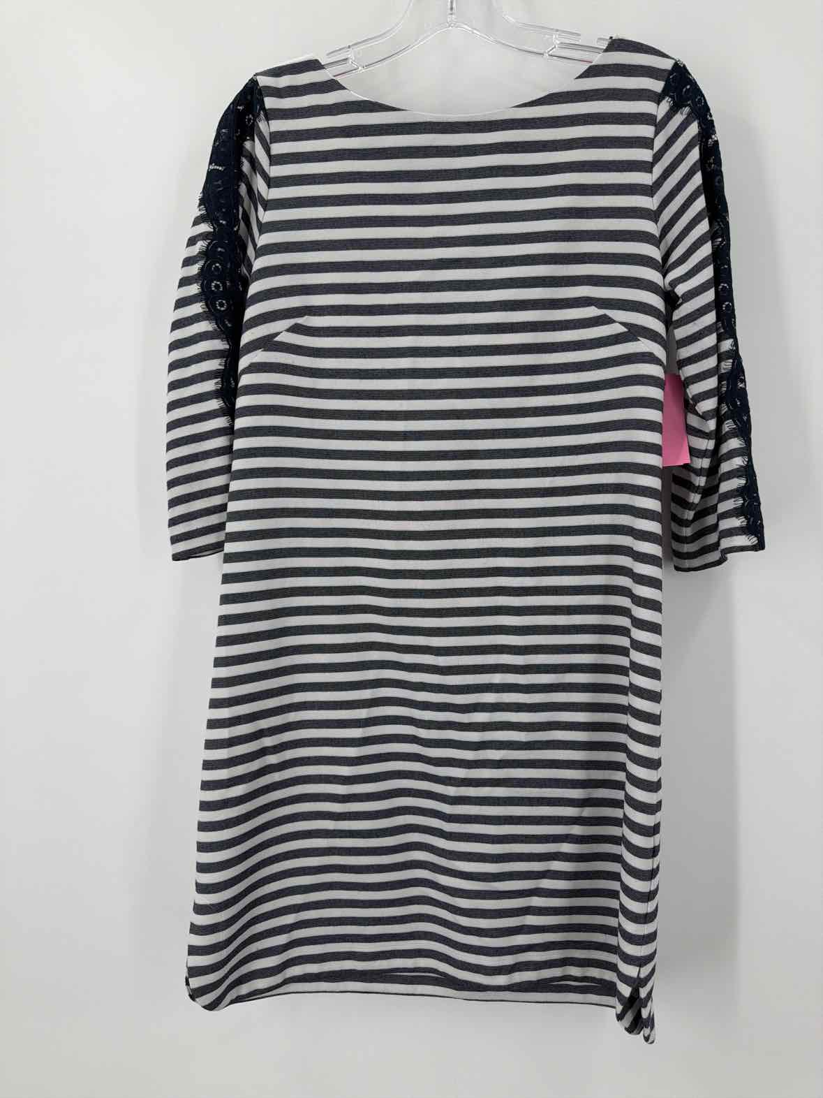 Pre-Owned Eliza J Blue Size 6 Stripe Short Long Sleeve Dress | True Fashionistas.