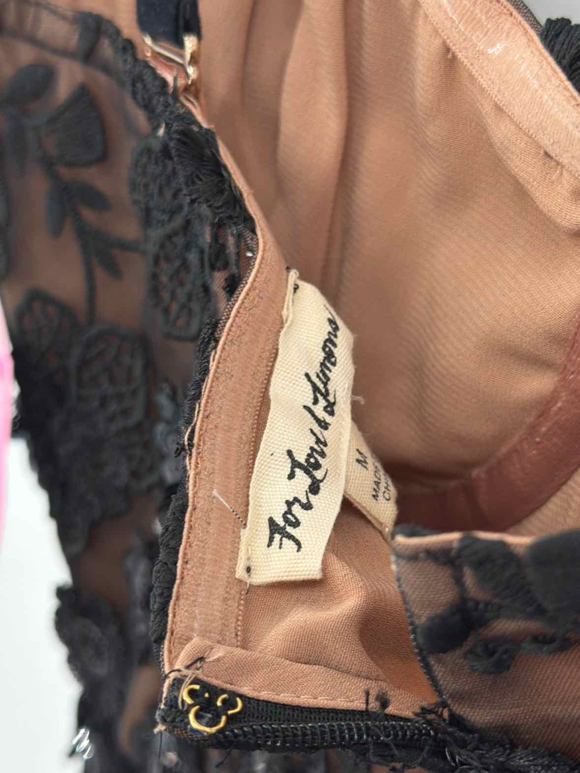 For Love & Lemons Black Size Medium Lace Cocktail Short Sleeveless Dress | True Fashionistas.