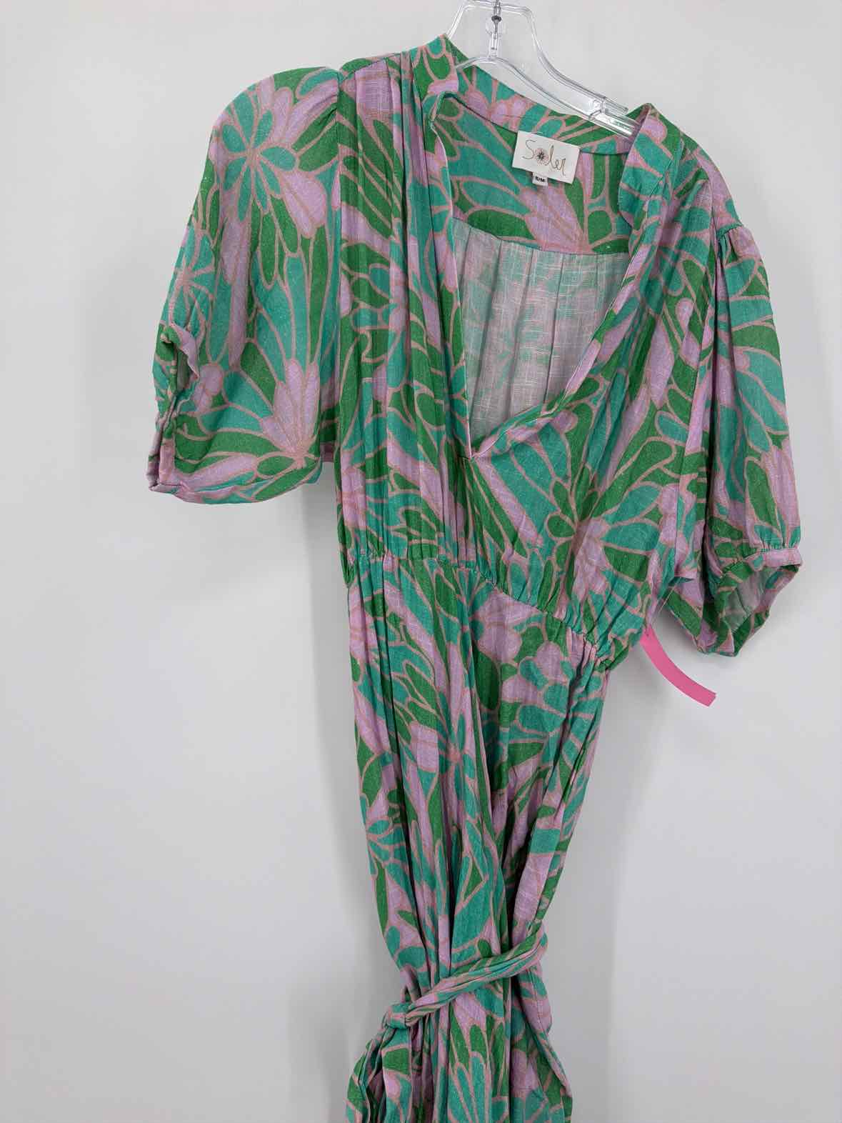 Pre-Owned Soler Green Size S/M Long Short Sleeve Dress | True Fashionistas.