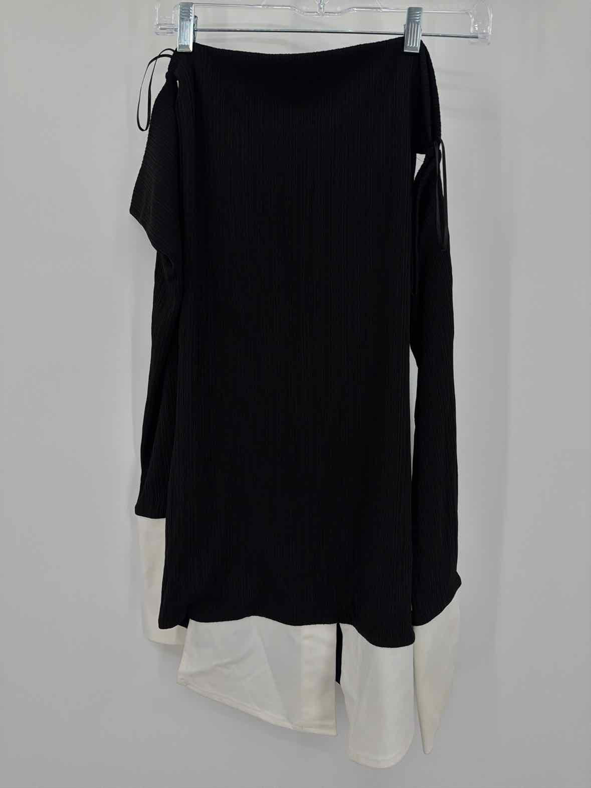 Pre-Owned Aaizel Black Size 6 Short Long Sleeve Dress | True Fashionistas.