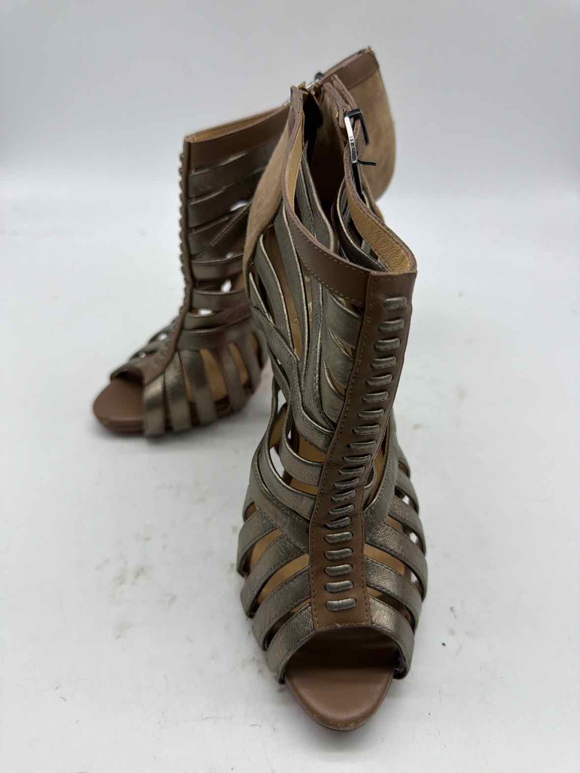 Pre-Owned Christian Louboutin Gold Size 8 Caged Heels | True Fashionistas.