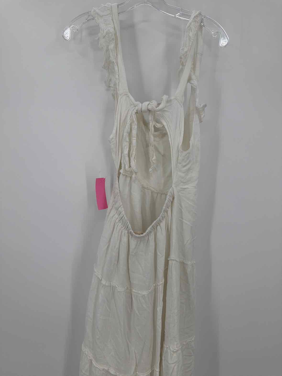 Pre-Owned Altar'd State White Size Large Long Sleeveless Dress | True Fashionistas.