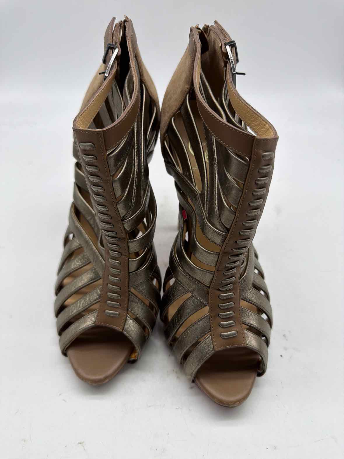 Pre-Owned Christian Louboutin Gold Size 8 Caged Heels | True Fashionistas.