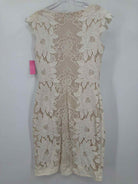 Pre-Owned Tadashi Shoji Ivory Size 6 Lace Cocktail Short Sleeveless Dress | True Fashionistas.