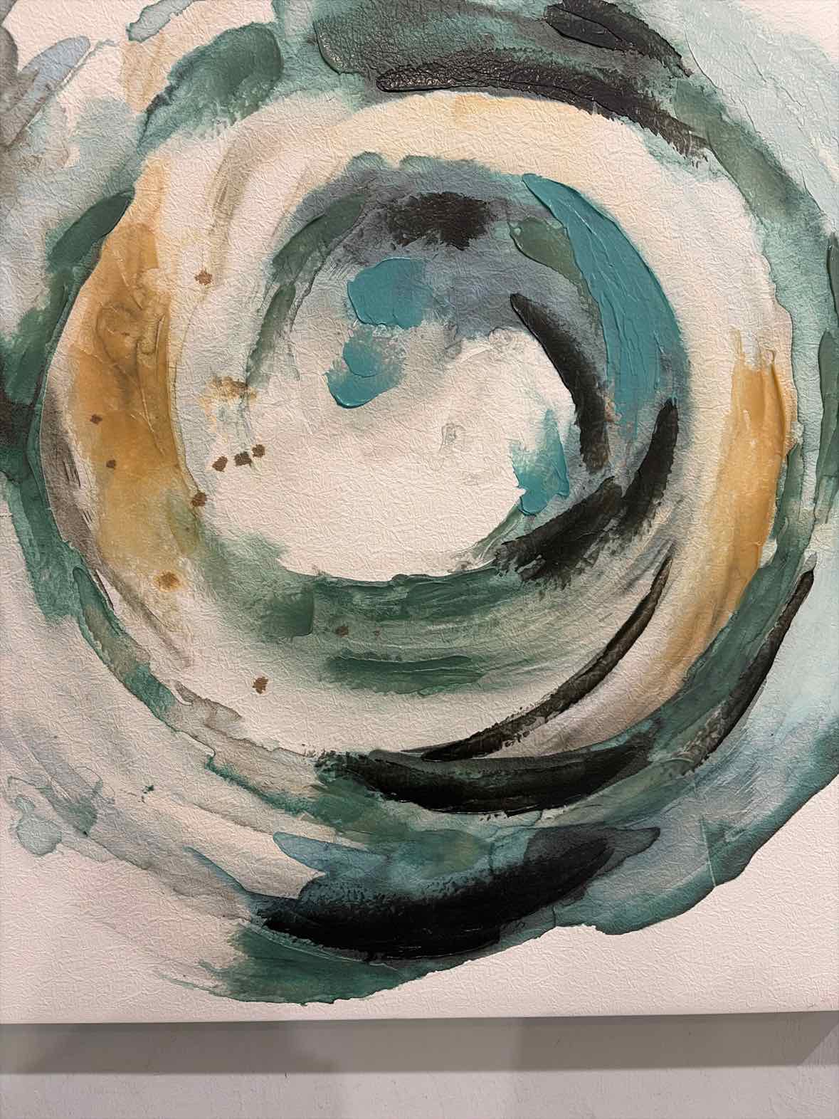 Modern Green Swirl Art Work | True Fashionistas.