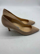 Pre-Owned Manolo Blahnik Tan Size 9 Suede Pump Heels | True Fashionistas.