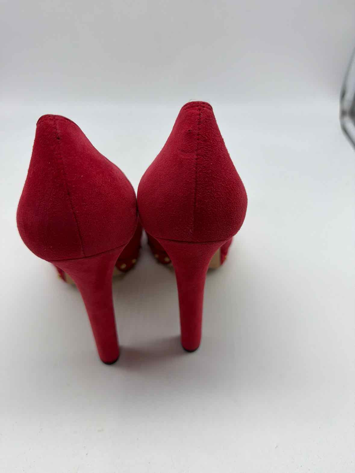 Pre-Owned Alexander McQueen Red Size 39 Peep Toe Heels | True Fashionistas.