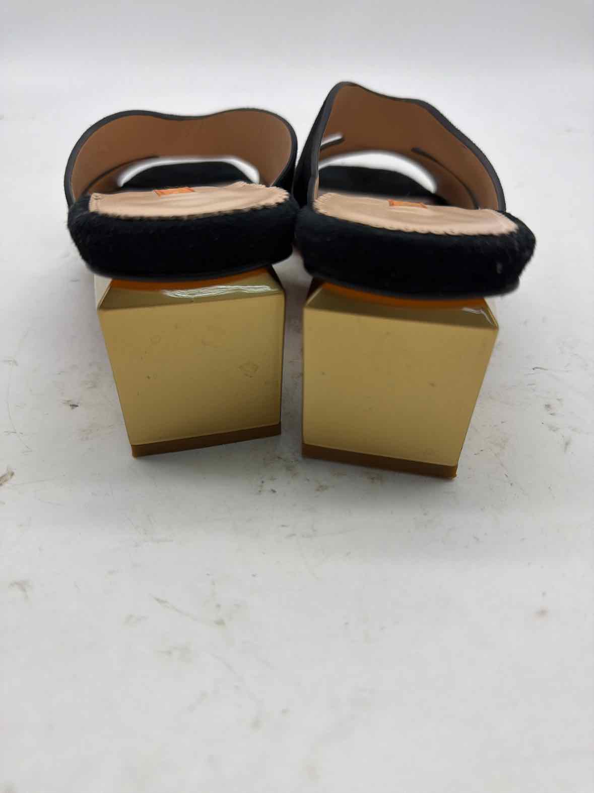Pre-Owned D. Lacquaniti Black Size 7 Mule Heels | True Fashionistas.
